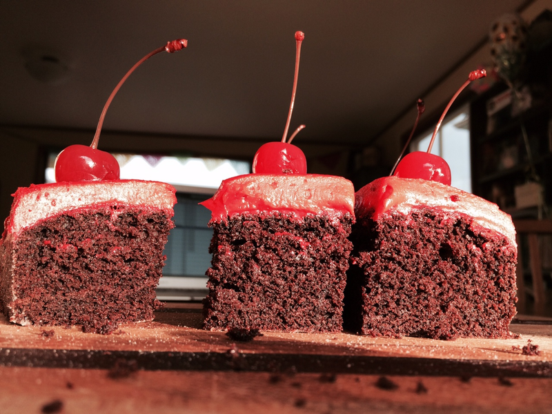 Illustration for article titled Adventures in Cake (Edited with cake pictures)